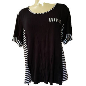 𝅺CLAUDIA Richard Lady’s Plus Size Short Sleeved Top, Very Good Used Condition